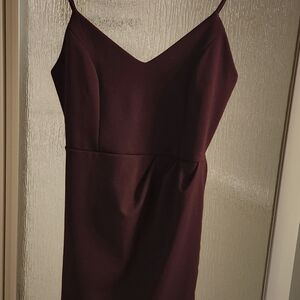 Elegant Burgundy Spaghetti Strap Dress